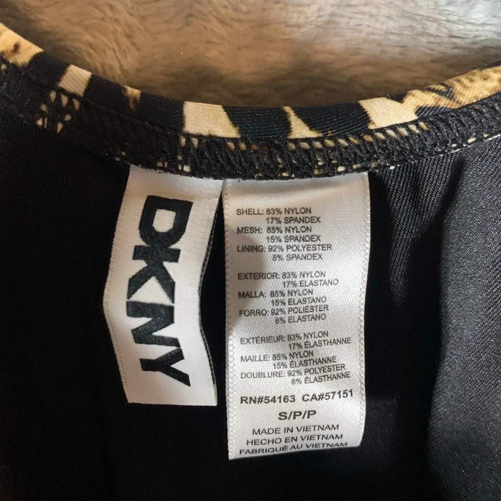 DKNY Women's Swimsuit S One Piece Animal Leopard Print Twist Front Keyhole‎ NWT - Picture 6 of 8